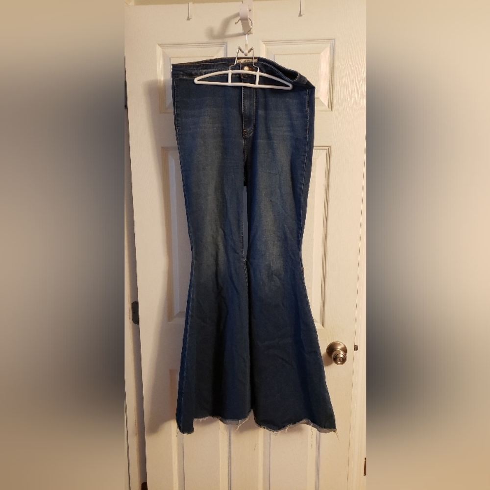 Free People button flare jeans size 30(us 10-12)
